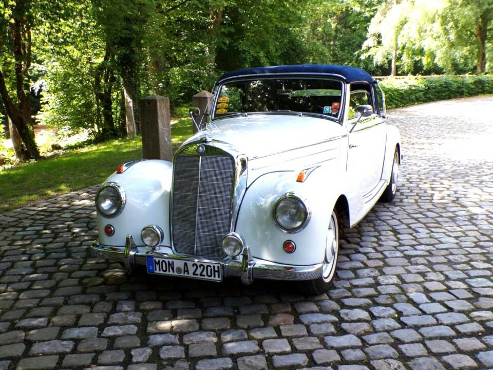 Image 2/23 of Mercedes-Benz 220 Cabriolet A (1954)