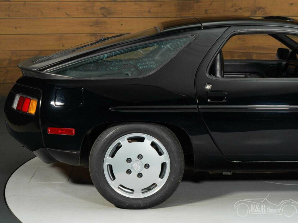 Bild 23/35 von Porsche 928 S (1986)