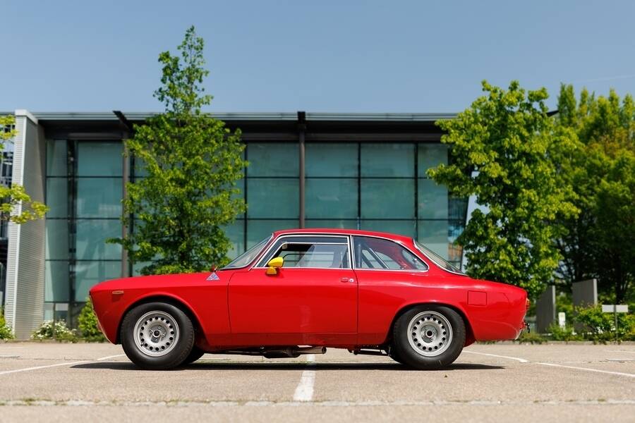 Afbeelding 21/50 van Alfa Romeo Giulia Sprint GTA (1965)