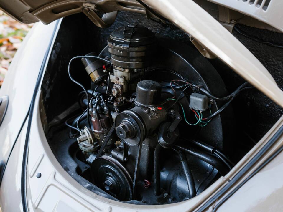 Immagine 16/56 di Volkswagen Maggiolino 1100 Standard "Ovali" (1954)