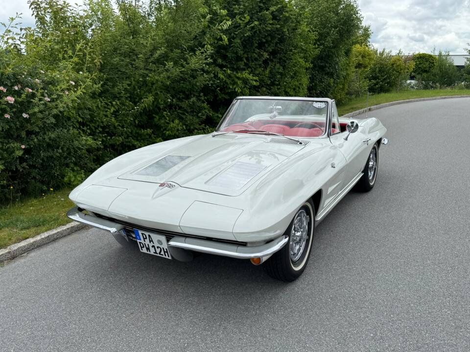 Image 52/52 of Chevrolet Corvette Sting Ray Convertible (1963)
