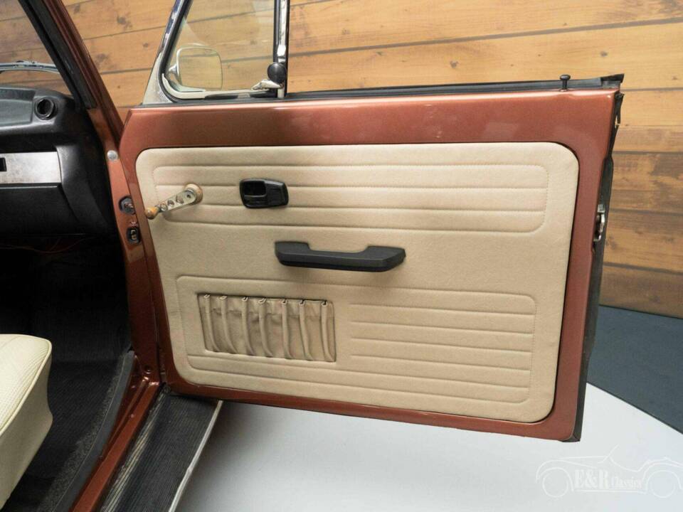 Bild 22/42 von Volkswagen Käfer 1600 (1978)