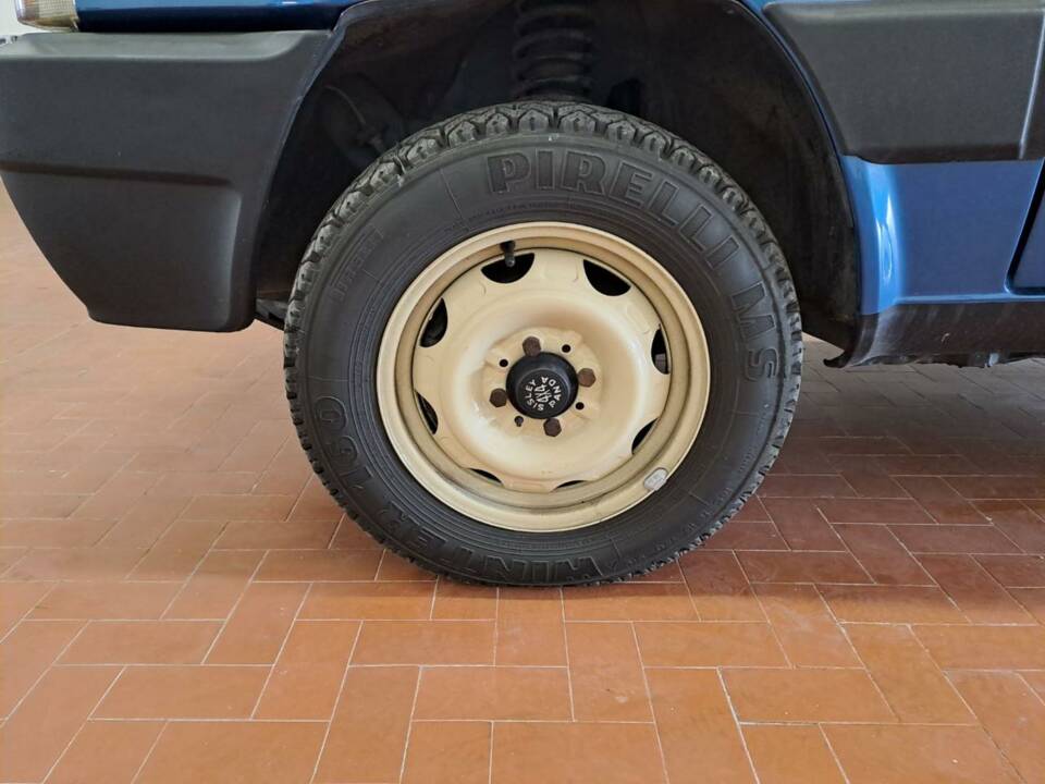 Bild 14/42 von FIAT Panda 4x4 1,0 (1989)
