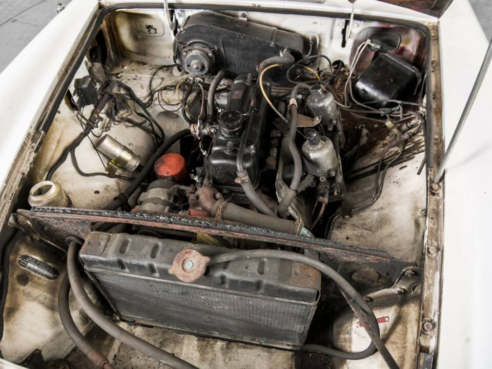 Afbeelding 34/50 van MG MGB GT (1972)