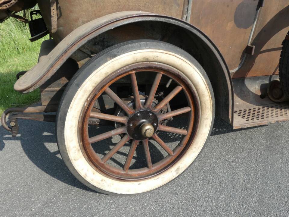 Image 8/66 of Regal Model T Underslung (1913)