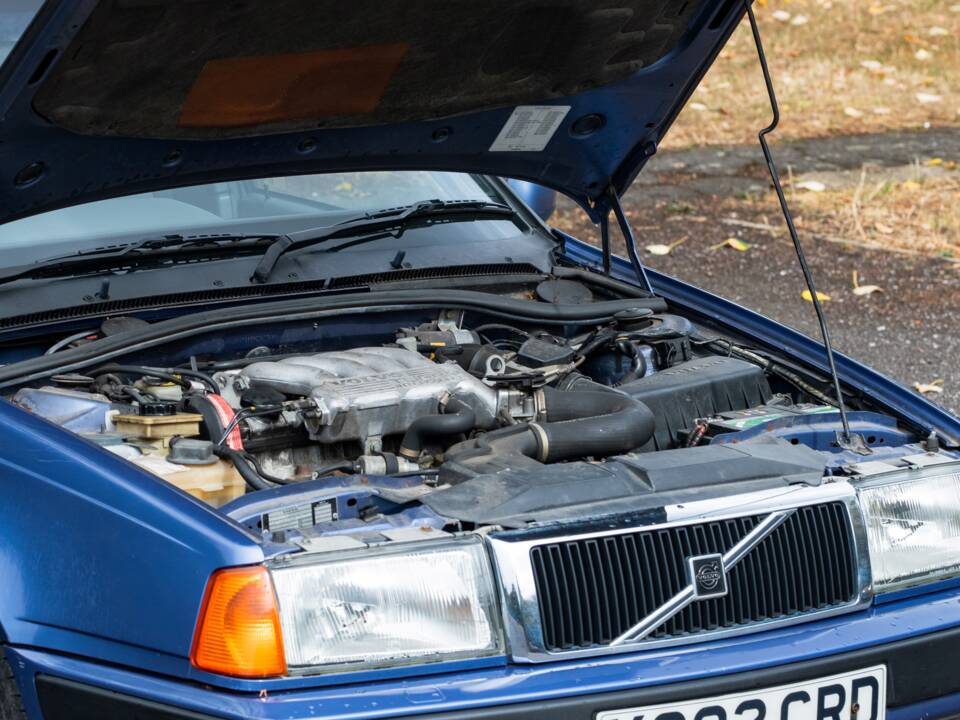 Immagine 5/50 di Volvo 440 Turbo (1992)