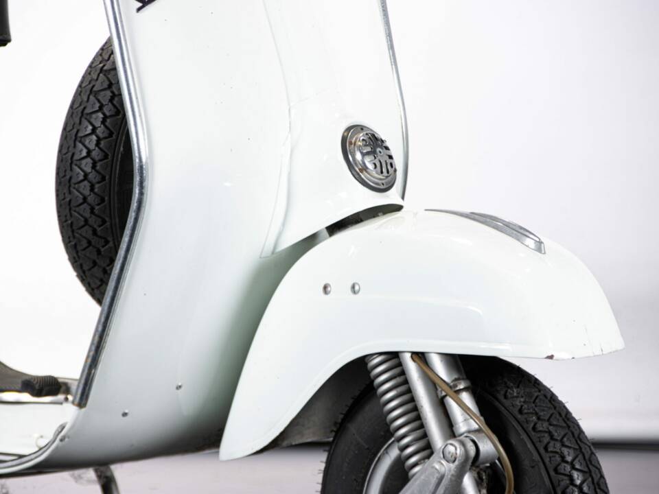 Bild 26/50 von Piaggio Vespa 125 Super (1966)
