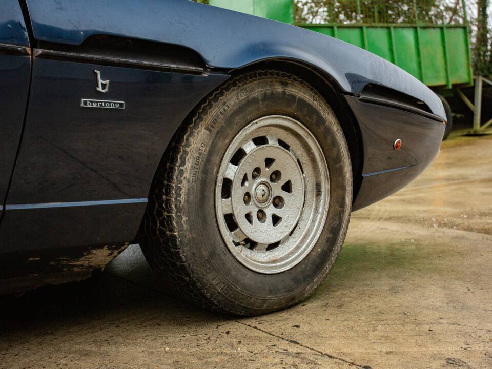 Bild 15/24 von Lamborghini Espada 400 GT (1973)