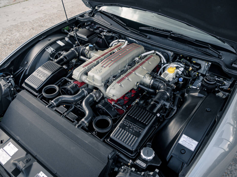 Afbeelding 38/48 van Ferrari 550 Barchetta (2001)
