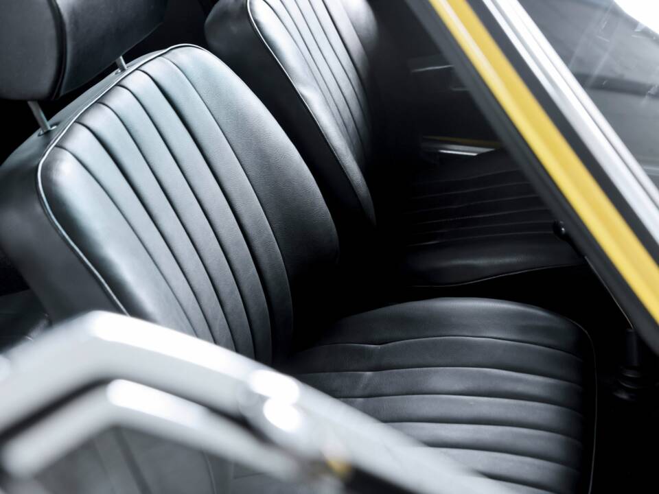 Bild 33/50 von Porsche 911 2.4 T (1971)