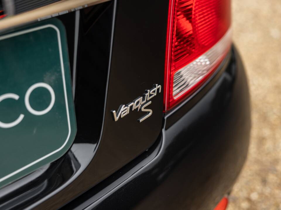 Bild 13/49 von Aston Martin V12 Vanquish S (2007)