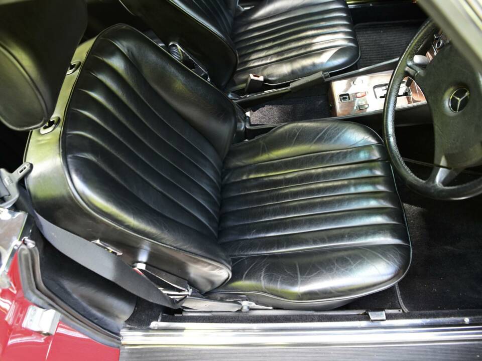 Image 47/50 of Mercedes-Benz 300 SL (1988)