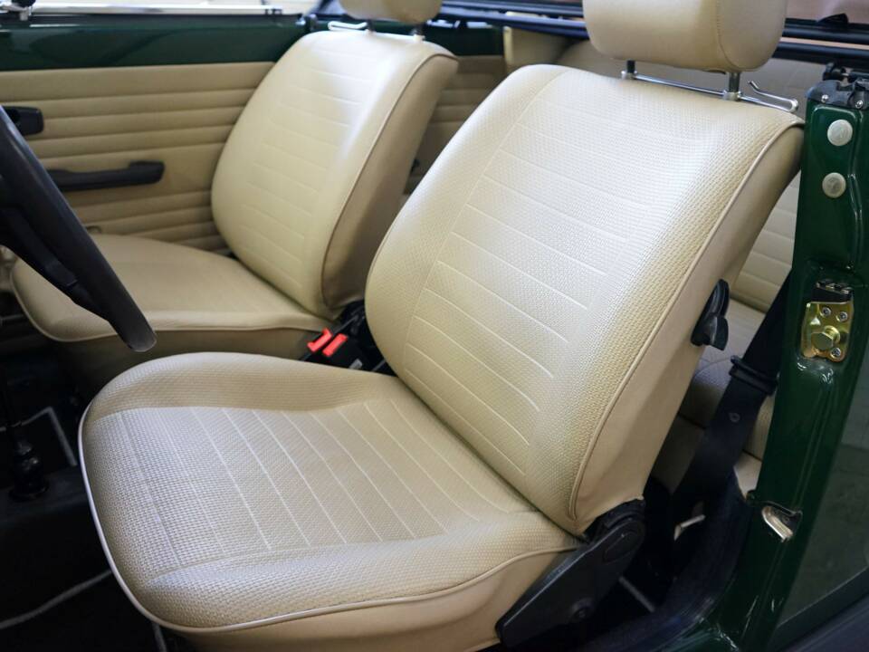 Image 33/53 of Volkswagen Beetle 1303 LS (1978)