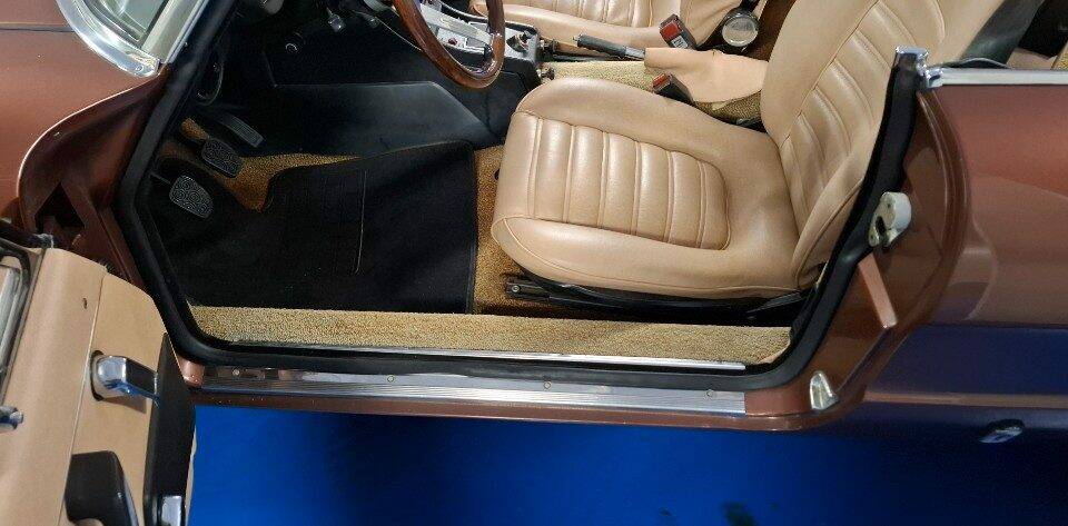 Image 26/45 of Alfa Romeo Spider Veloce 2000 (1981)