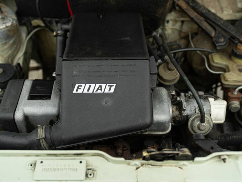 Bild 42/44 von FIAT Panda 4x4 1,0 (1987)