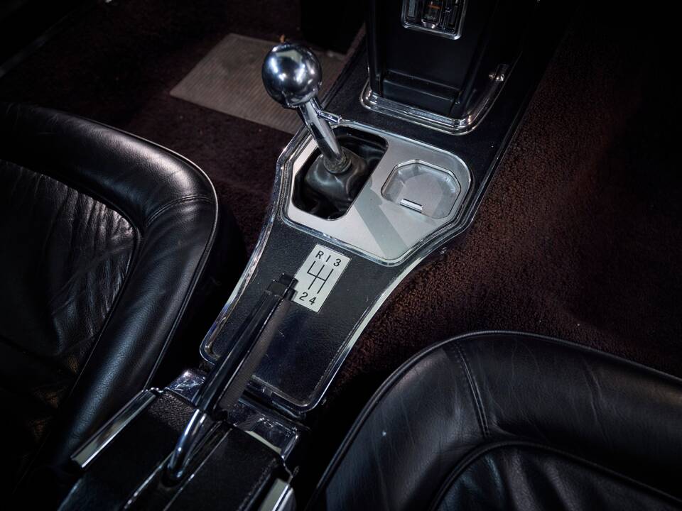 Image 76/78 of Chevrolet Corvette Stingray 427 (1967)