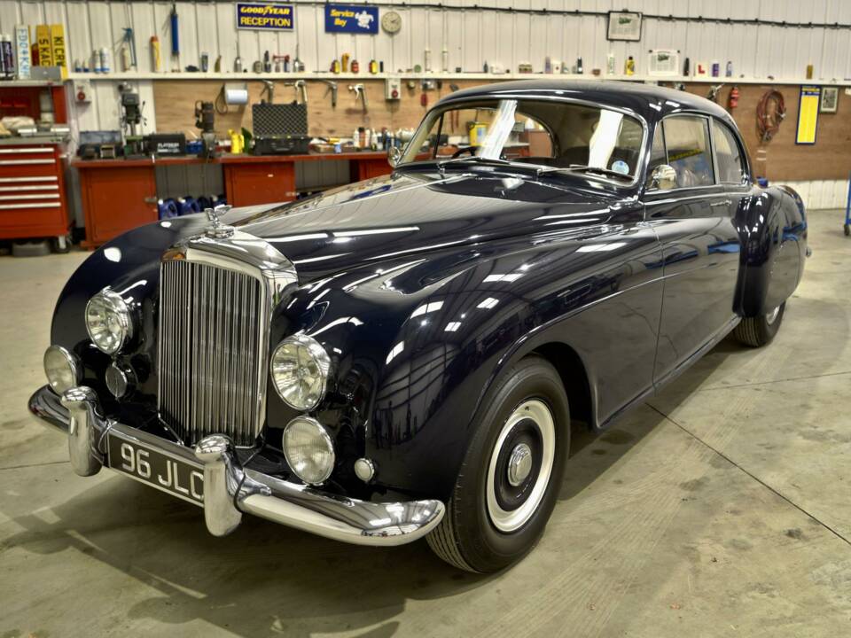 Bild 5/50 von Bentley R-Type Continental (1954)