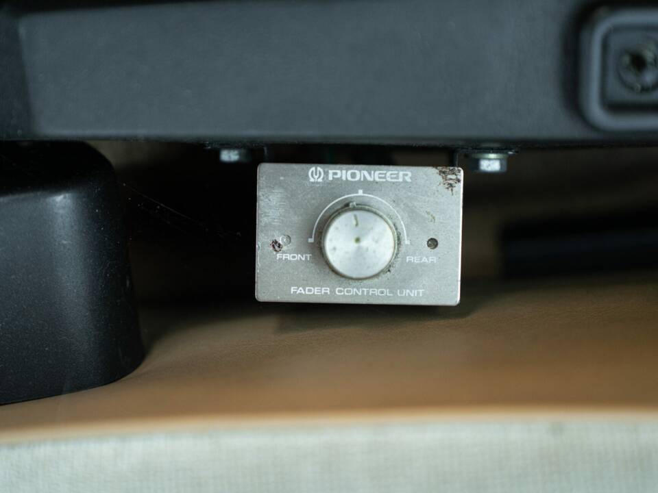 Image 19/39 de Alfa Romeo Alfetta 2.0 (1983)