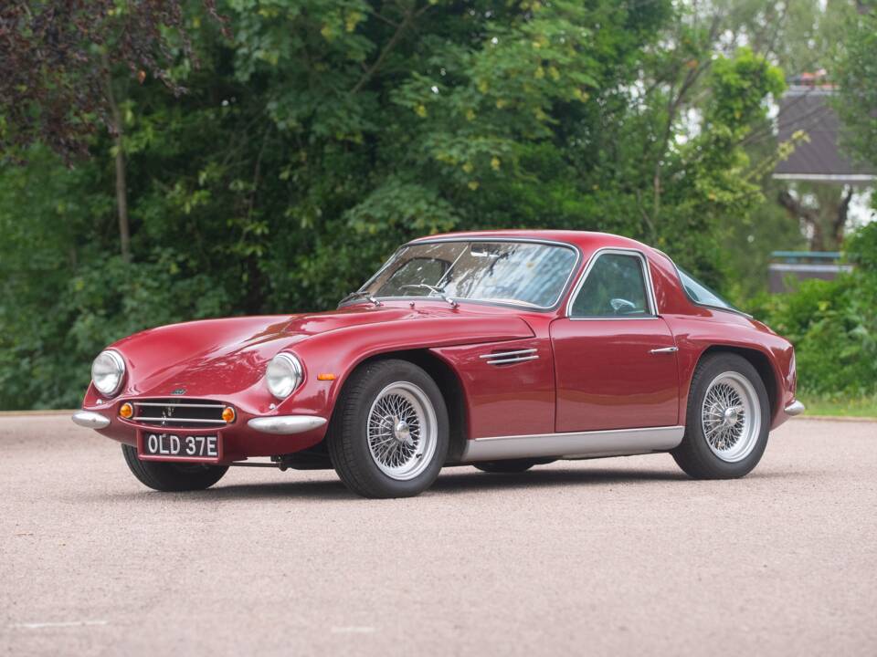 Image 42/50 of TVR Vixen Series 1 (1968)