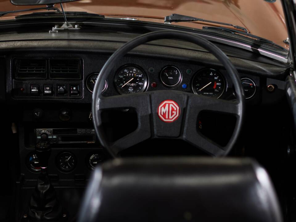 Immagine 23/25 di MG MGB Limited Edition (1981)