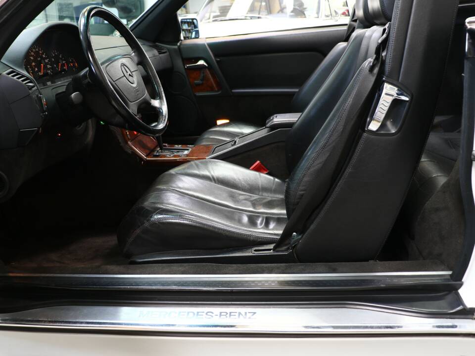 Bild 11/36 von Mercedes-Benz 300 SL (1992)