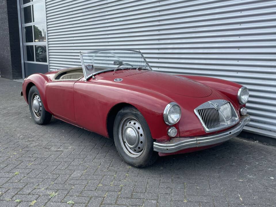 Image 3/8 of MG MGA 1600 (1961)
