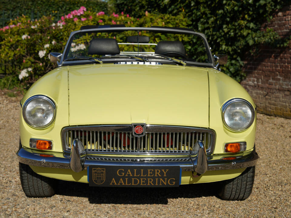 Bild 18/50 von MG MGB (1977)