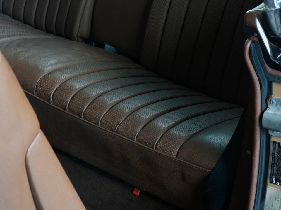 Bild 40/50 von Mercedes-Benz 450 SLC (1977)