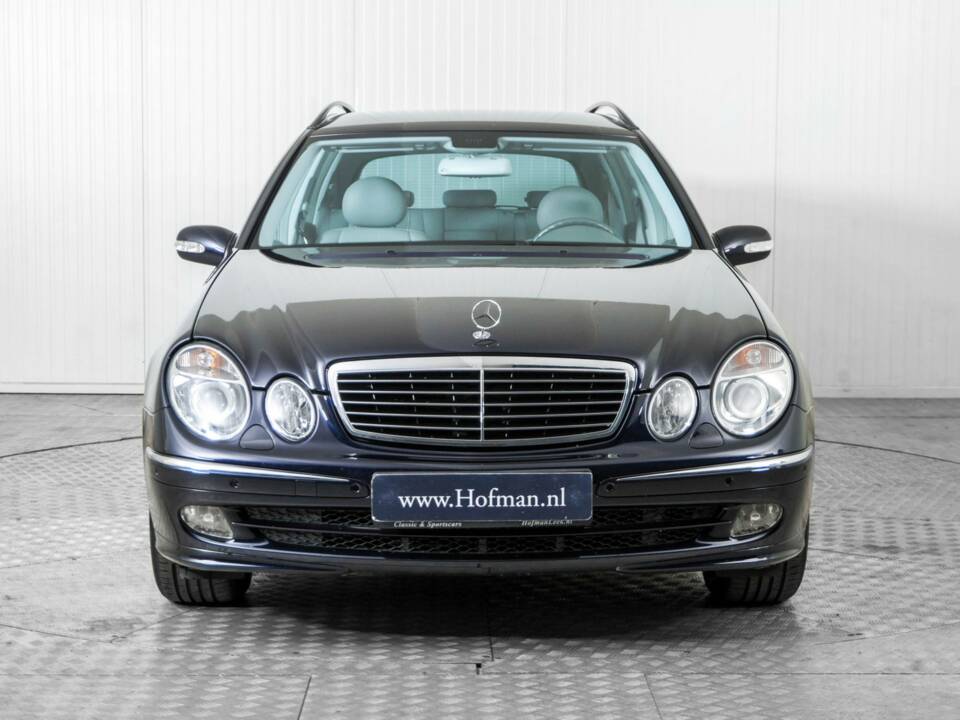 Bild 14/50 von Mercedes-Benz E 320 T 4MATIC (2004)