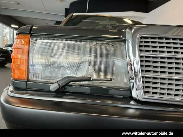 Immagine 15/28 di Mercedes-Benz 190 E 2.5-16 (1990)