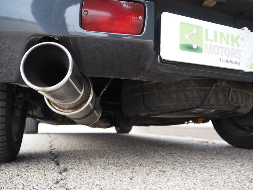 Afbeelding 42/50 van Peugeot 205 GTi 1.9 (1988)