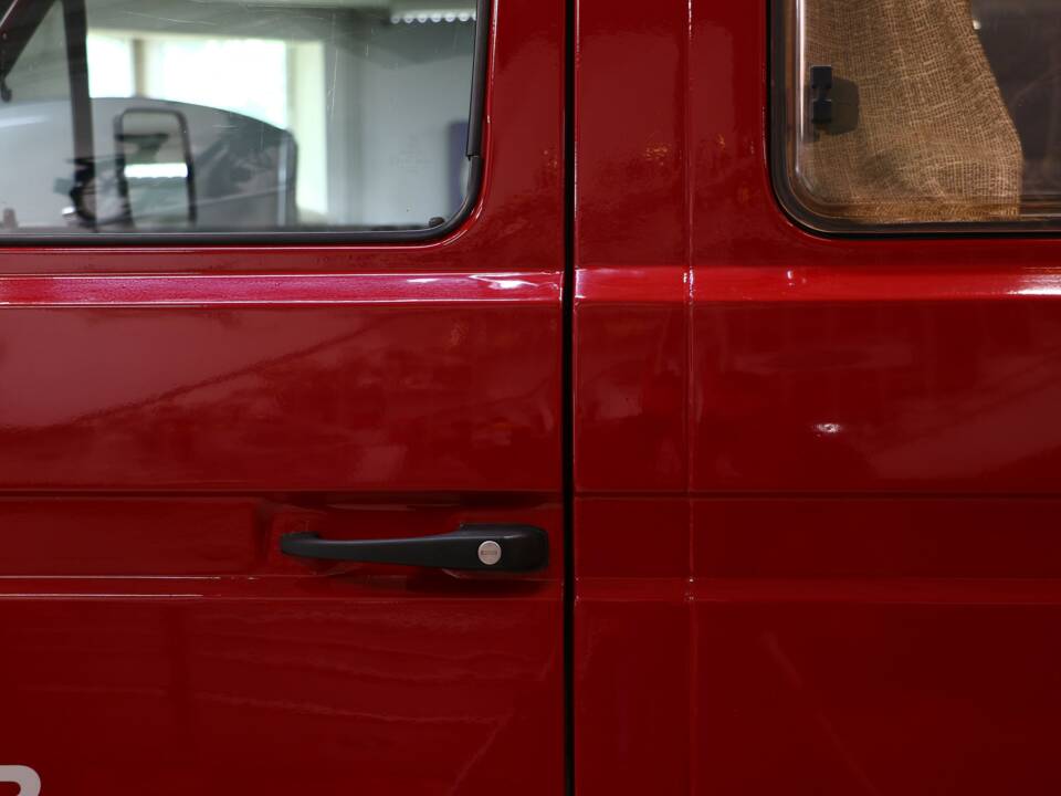 Bild 14/37 von Volkswagen T3 Westfalia Joker 1.6 TD (1985)