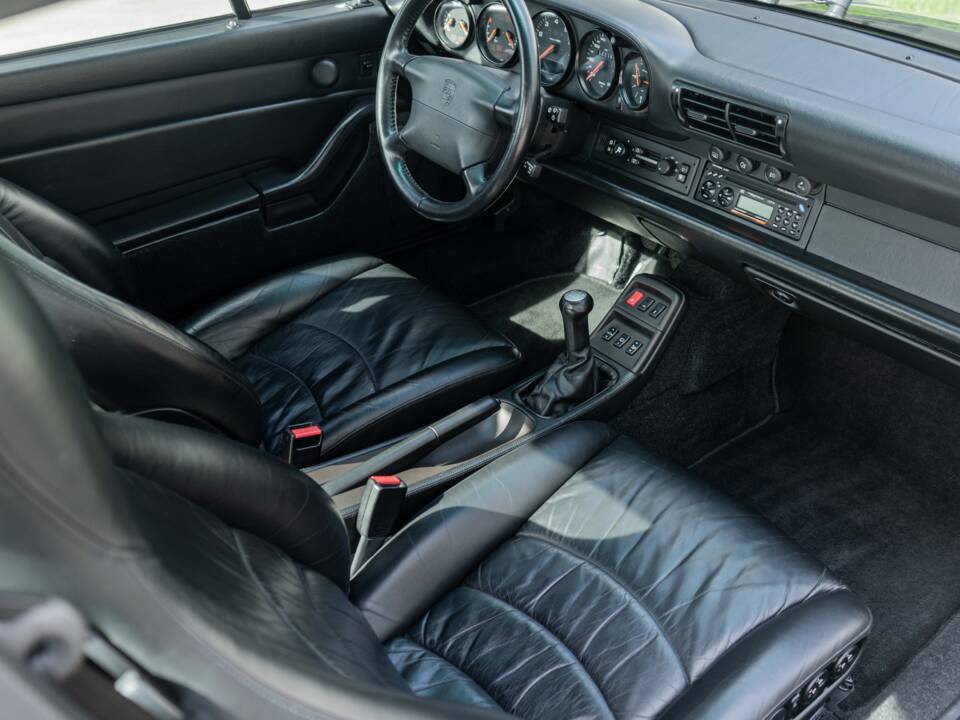 Bild 17/24 von Porsche 911 Carrera 4S (1996)