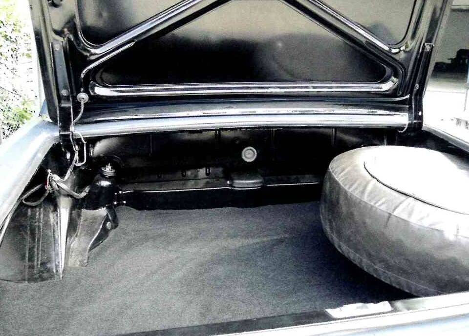 Image 14/19 of Mercedes-Benz 280 SL (1970)