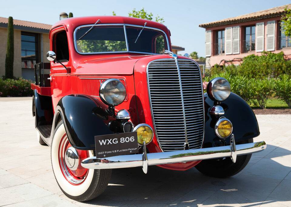 Afbeelding 3/8 van Ford V8-51 (1937)