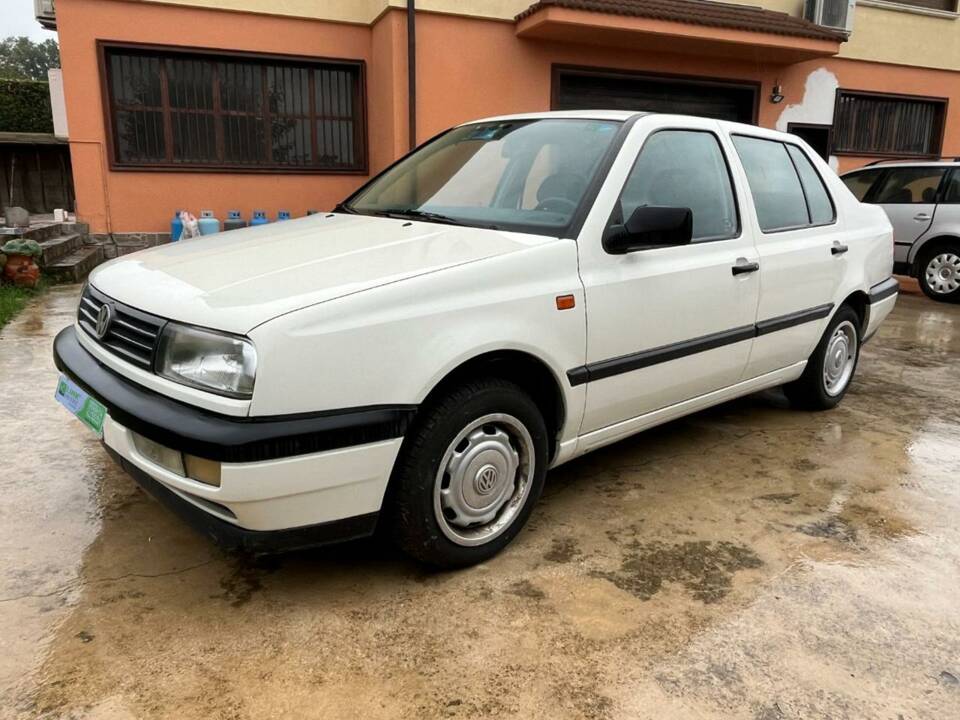 Image 1/22 of Volkswagen Jetta III 1,8 (1993)