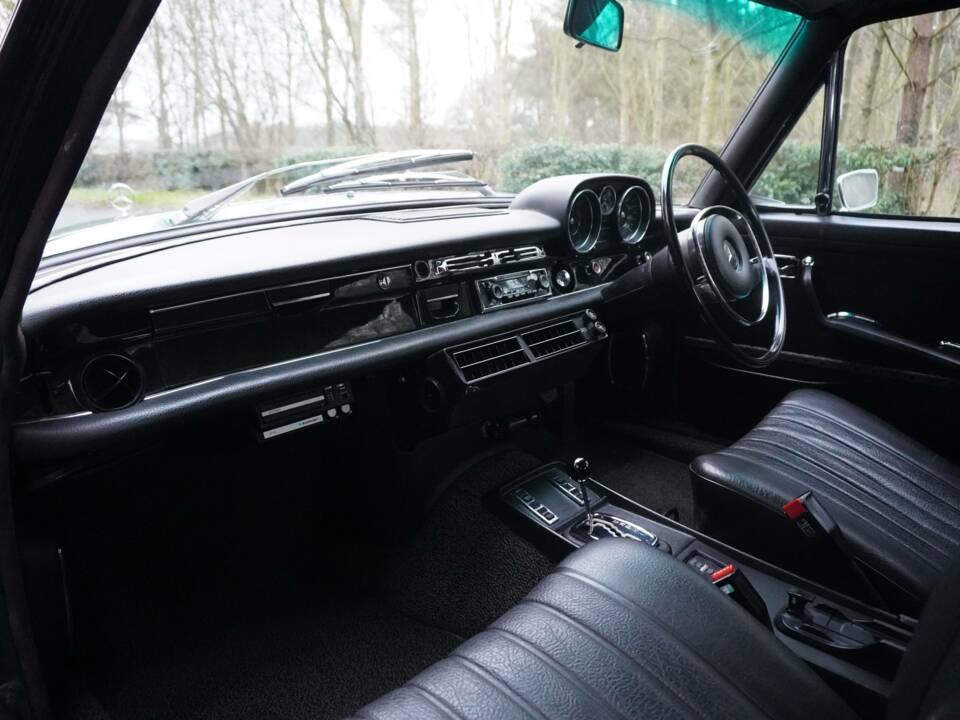Bild 11/23 von Mercedes-Benz 280 SE (1972)
