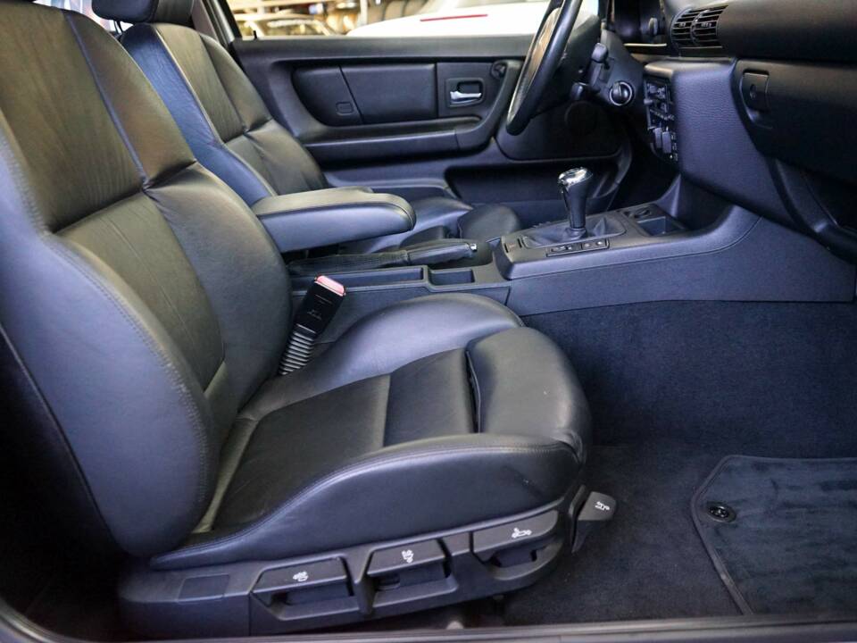 Imagen 18/32 de BMW 323ti Compact (1998)