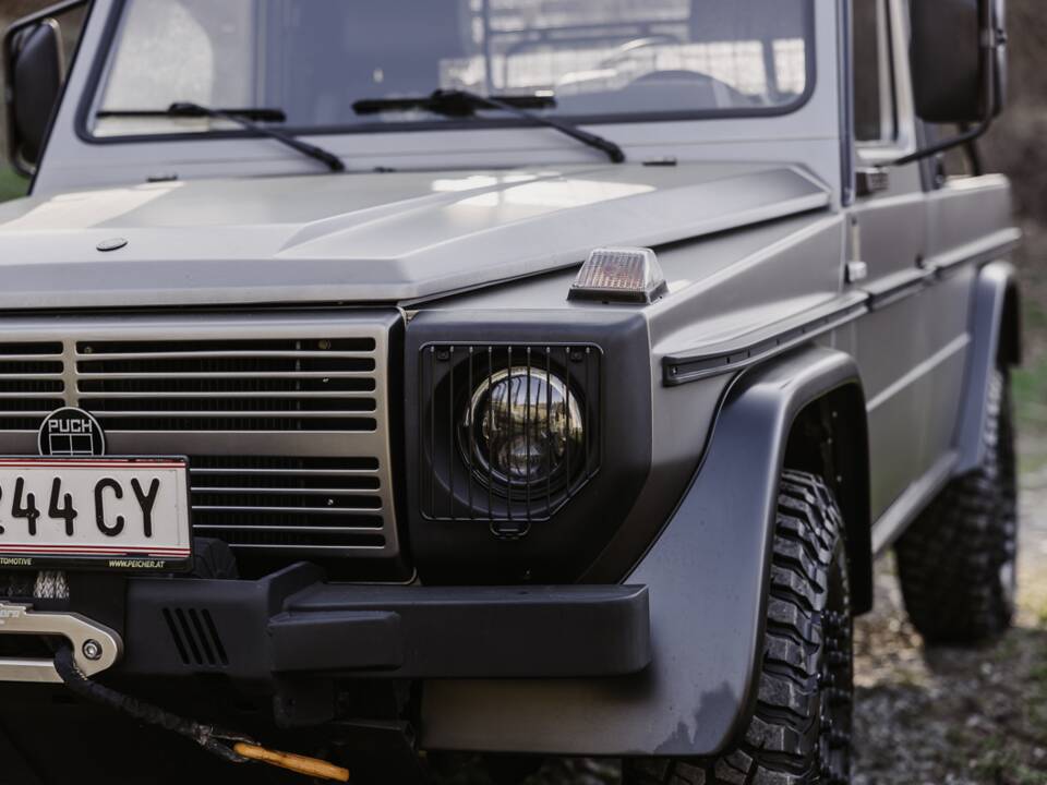 Image 6/79 of Steyr-Puch 230 GE (SWB) (1994)