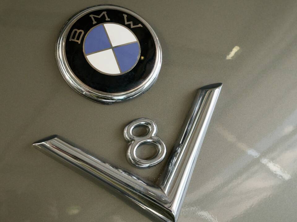 Immagine 20/50 di BMW 502 Baur (1955)