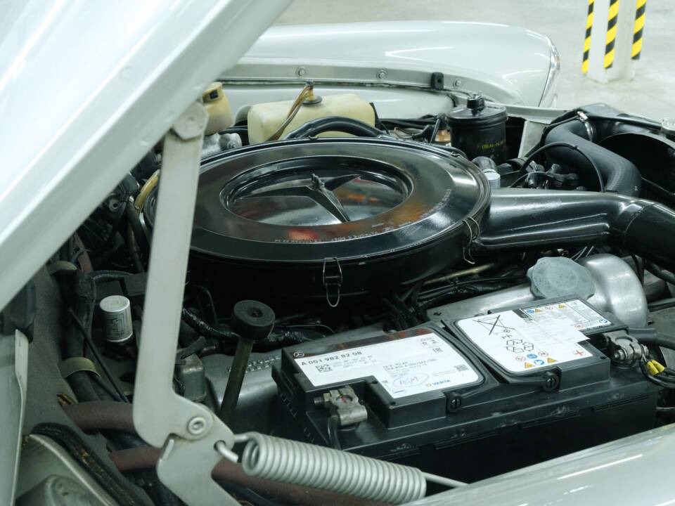 Image 50/50 of Mercedes-Benz 280 SE 3,5 (1970)