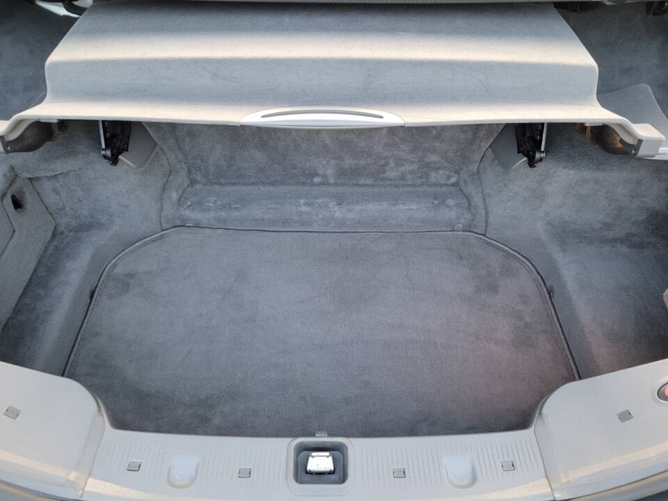 Bild 77/97 von Mercedes-Benz SL 500 (2004)