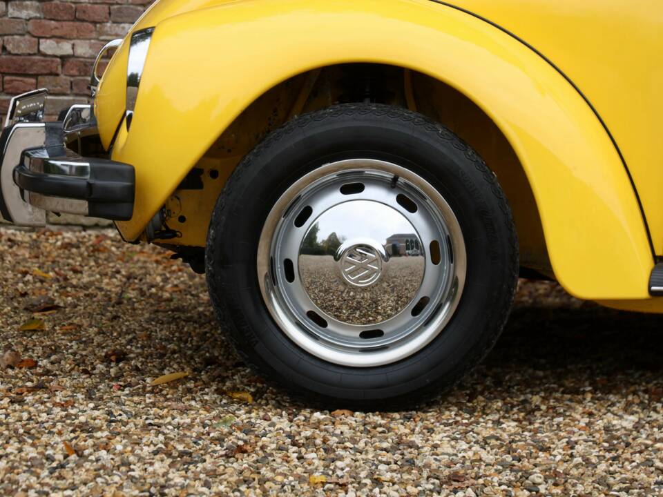 Image 14/50 de Volkswagen Beetle 1303 (1975)