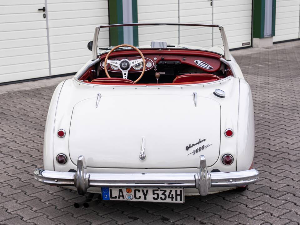 Image 42/72 de Austin-Healey 3000 Mk II (BJ7) (1962)