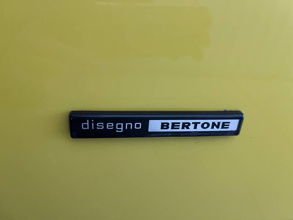 Image 19/19 of Ferrari Dino 308 GT4 (1974)