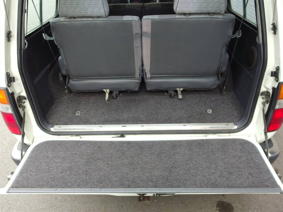 Bild 78/97 von Toyota Land Cruiser FJ80 (1992)