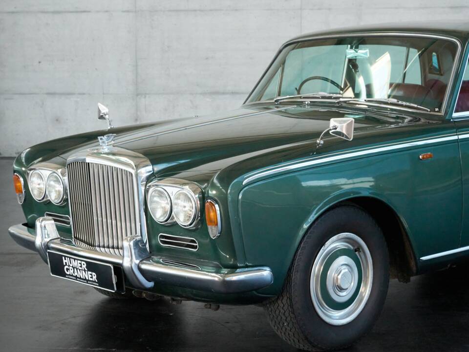 Bild 4/50 von Bentley T 1 (1969)