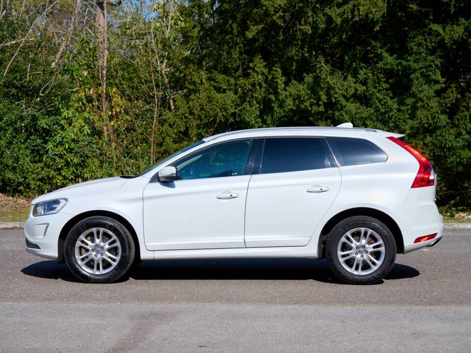 Image 2/50 of Volvo XC60 T5 (2013)