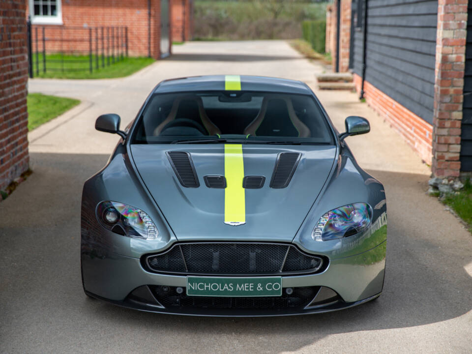 Afbeelding 7/62 van Aston Martin V12 Vantage AMR (2017)