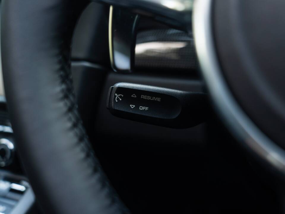 Image 20/57 of Porsche 911 Turbo S (2013)